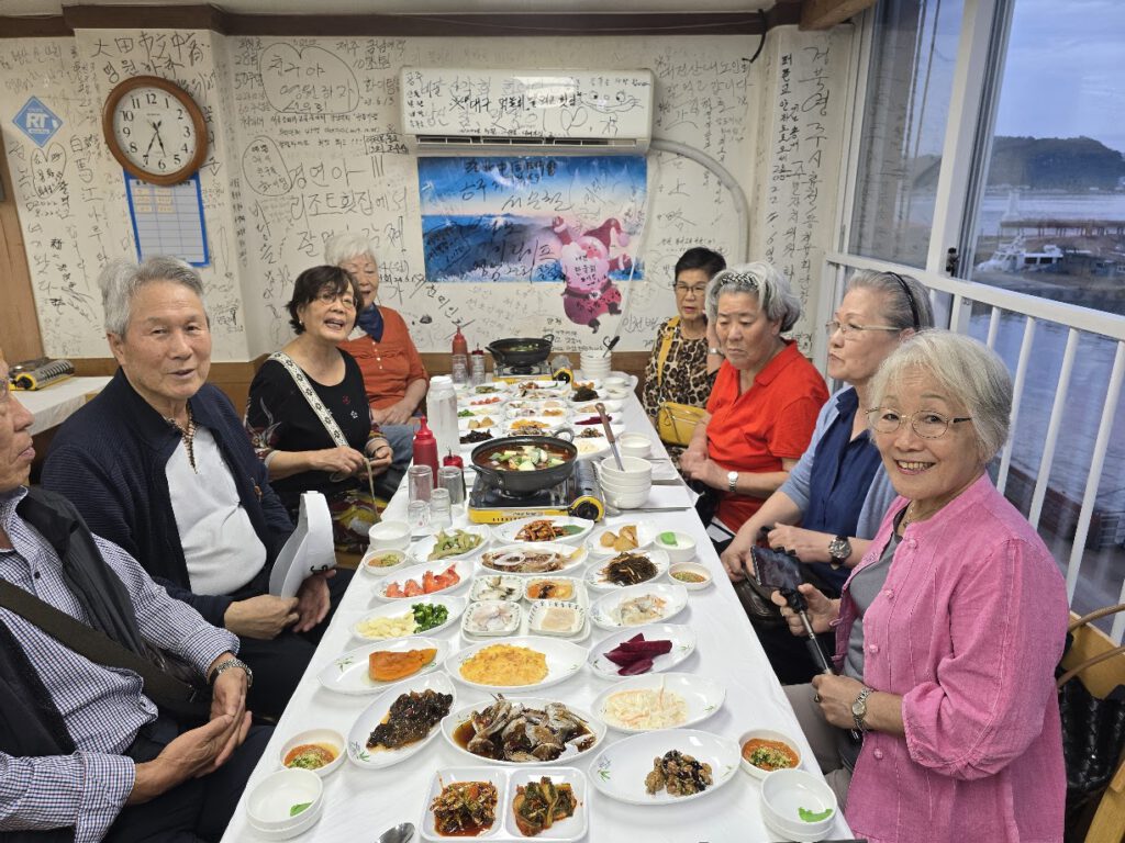 존탁스 카페 어르신 한국방문